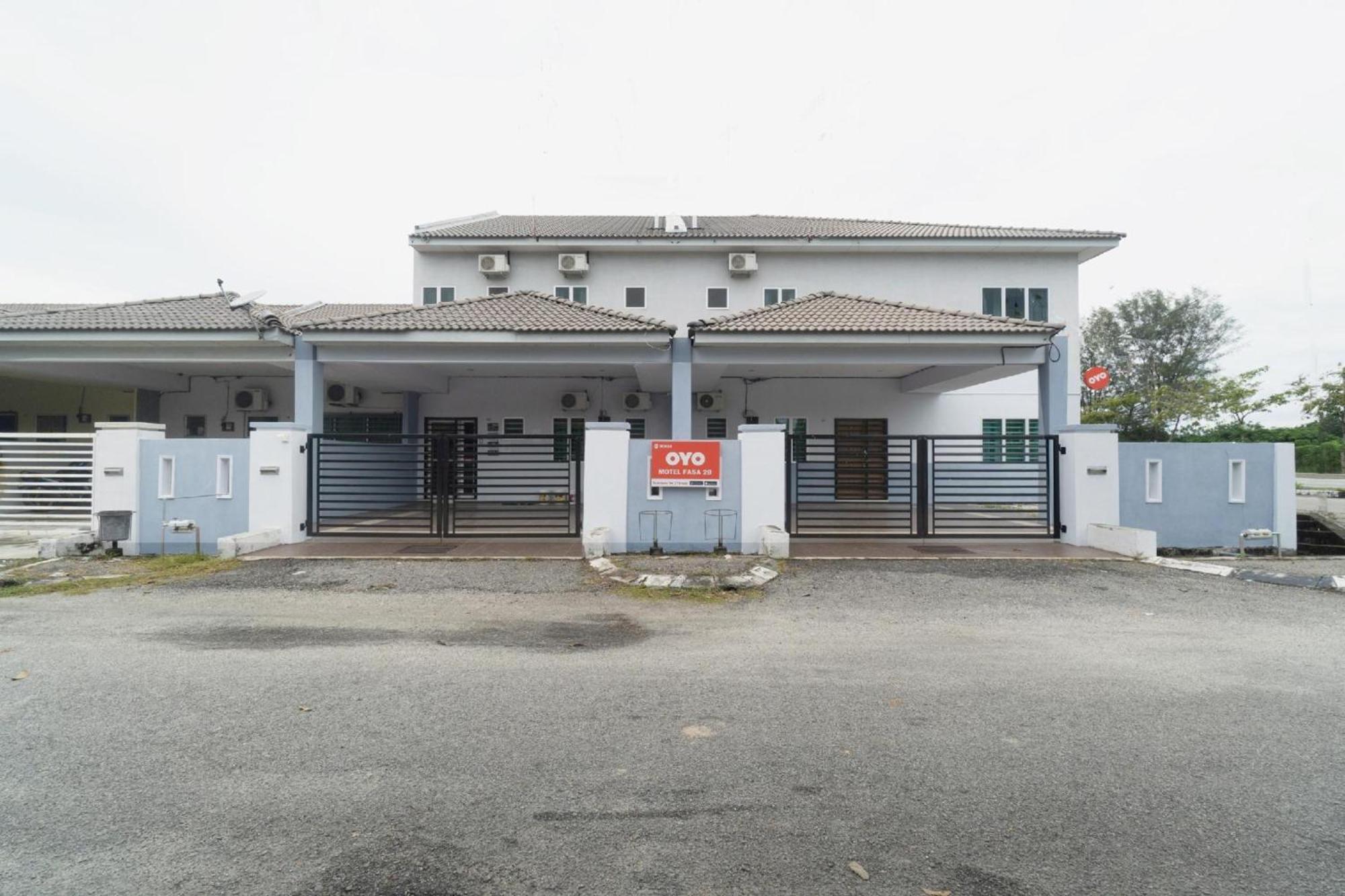Motel Fasa2B Seri Manjung Exterior foto